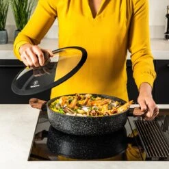 Westinghouse Pannenset Marble Wood (Braadpan + Hapjespan) ø 28 Cm - Inductie En Alle Andere Warmtebronnen 7 Westinghouse Pannenset Marble Wood (Braadpan + Hapjespan) ø 28 Cm - Inductie En Alle Andere Warmtebronnen -Le Creuset Winkel 1200x1200 89
