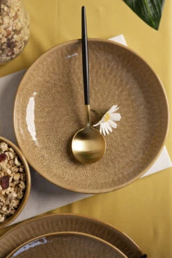 Jay Hill Serviesset Alderney - 16-delig / 4 Personen - Bruin/Geel -Le Creuset Winkel 2 COOK2273 1