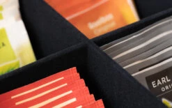 Sakura Tea Theedoos - Hout - 6-vaks - Met Fluweel - 24 X 16 Cm -Le Creuset Winkel 4 detail 6 en 9 8