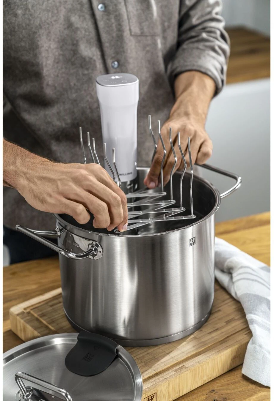 Zwilling Verstelbaar Sous Vide Rek Enfinigy - 15 Tot 47 Cm 6 Zwilling Verstelbaar Sous Vide Rek Enfinigy - 15 Tot 47 Cm - Afbeelding 6