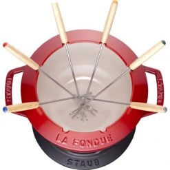 Staub Fondueset Kersenrood - ø 20 Cm / 2.36 Liter 12 Staub Fondueset Kersenrood - ø 20 Cm / 2.36 Liter -Le Creuset Winkel 40511 975 0 7