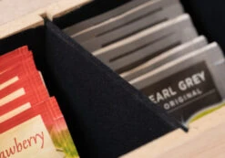 Sakura Tea Theedoos - Hout - 6-vaks - Met Fluweel - 24 X 16 Cm -Le Creuset Winkel 5 detail 6 lang hout 2