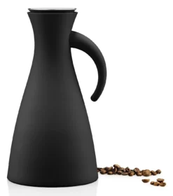 Eva Solo Thermoskan Classic Mat Zwart 1 Liter 5 Eva Solo Thermoskan Classic Mat Zwart 1 Liter -Le Creuset Winkel 502801 Vacuum jug 1l Matt black regi HIGH
