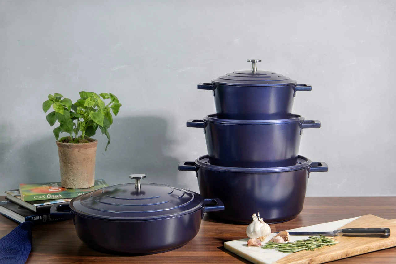 MasterClass Braadpan Blauw - ø 28 Cm / 5 Liter - Standaard Anti-aanbaklaag 2 MasterClass Braadpan Blauw - ø 28 Cm / 5 Liter - Standaard Anti-aanbaklaag - Afbeelding 2