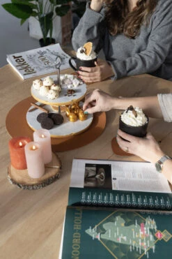 Jay Hill Etagere Marmer Goud 2-Laags -Le Creuset Winkel 6 8720812849278 4