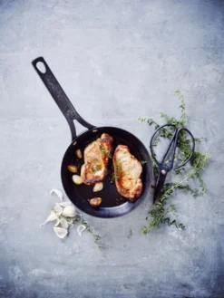 BK Koekenpan Black Steel - ø 28 Cm - Zonder Anti-aanbaklaag 10 BK Koekenpan Black Steel - ø 28 Cm - Zonder Anti-aanbaklaag -Le Creuset Winkel 888eaa5860e990e4de3469dba80f7d1b4a41f656 Black steel frypan S2 1