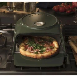 Fernus & Friends Pizza Oven - Voor Fornuis - Duck Green - Voor ø 26 Cm Pizza's -Le Creuset Winkel Fernus groen Voorkant Sfeer