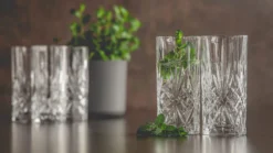 Cookinglife Longdrinkglazen Moy - 360 Ml - 4 Stuks 10 Cookinglife Longdrinkglazen Moy - 360 Ml - 4 Stuks -Le Creuset Winkel Glas02 ster 25 1 scaled