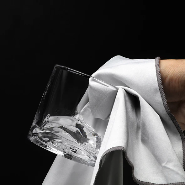 Liiton Microvezeldoekjes Kristal - 2 Stuks 2 Liiton Microvezeldoekjes Kristal - 2 Stuks - Afbeelding 2