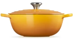 Le Creuset Braadpan Signature - Marmite - Nectar - ø 26 Cm / 4.1 Liter 7 Le Creuset Braadpan Signature - Marmite - Nectar - ø 26 Cm / 4.1 Liter -Le Creuset Winkel LC 20220721 HL PS FS 21114266724430 003