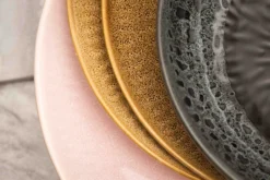 Jay Hill Serviesset Lihou - 4-delig - Grijs/Zwart 14 Jay Hill Serviesset Lihou - 4-delig - Grijs/Zwart -Le Creuset Winkel Set 2 Sfeer Eilanden Klein 2 scaled