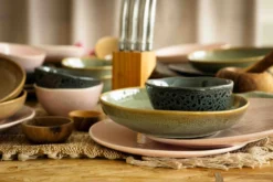 Jay Hill Serviesset Lihou - 4-delig - Grijs/Zwart 15 Jay Hill Serviesset Lihou - 4-delig - Grijs/Zwart -Le Creuset Winkel Set 2 Sfeer Eilanden Klein 3 scaled
