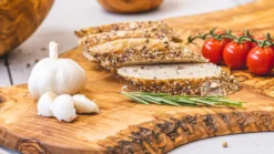 Jay Hill Serveerplank Tunea - Olijfhout - Schors XL 64 - 72 Cm -Le Creuset Winkel Tunea 20 scaled