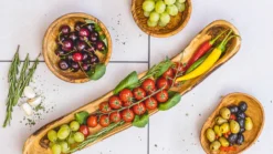 Jay Hill Stokbroodbak Tunea - Olijfhout - 50 Cm 7 Jay Hill Stokbroodbak Tunea - Olijfhout - 50 Cm -Le Creuset Winkel Tunea 5 scaled