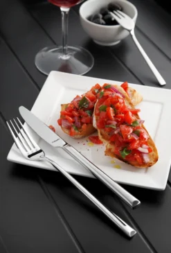 Amefa Dessert- & Ontbijtvork Metropole - 2 Stuks -Le Creuset Winkel amefa metropole sfeer 4