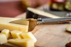 Sareva Kaasmessenset Laguiole - RVS - 3-delig 8 Sareva Kaasmessenset Laguiole - RVS - 3-delig -Le Creuset Winkel borrelplank kaas 13