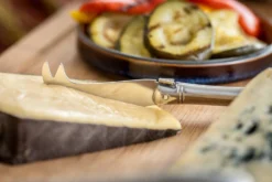 Sareva Kaasmessenset Laguiole - RVS - 3-delig 10 Sareva Kaasmessenset Laguiole - RVS - 3-delig -Le Creuset Winkel borrelplank kaas 16