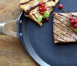 Valira Pannenkoekenpan Aire - ø 28 Cm - Standaard Anti-aanbaklaag 11 Valira Pannenkoekenpan Aire - ø 28 Cm - Standaard Anti-aanbaklaag -Le Creuset Winkel crepepan5