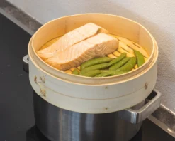 Sareva Stoommandje - Bamboe - 2-laags - ø 25 Cm -Le Creuset Winkel item 4 3 scaled