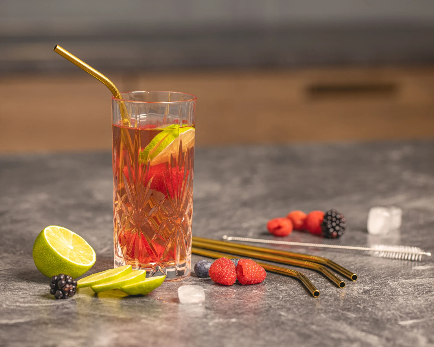 Sareva Herbruikbare Rietjes - Met Borstel - Goud - Gebogen - 4 Stuks 2 Sareva Herbruikbare Rietjes - Met Borstel - Goud - Gebogen - 4 Stuks - Afbeelding 2