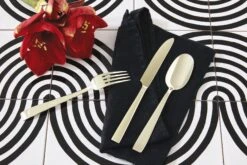 Sambonet Bestekset Flat - Champagne - 24 Delig / 6 Personen -Le Creuset Winkel sambonet bestekset flat champagne sfeer2