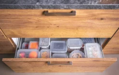 Sareva Vershoudbakje Clip & Fresh - Kunststof - ø 14 Cm / 750 Ml 7 Sareva Vershoudbakje Clip & Fresh - Kunststof - ø 14 Cm / 750 Ml -Le Creuset Winkel sareva 4 1 scaled