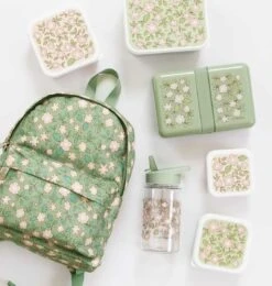 A Little Lovely Company Lunchbox - Groene Bloesems -Le Creuset Winkel sbblsa49 lr 3 lunch box blossoms sage 1
